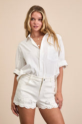 Zillah Ivory Twill Eyelet Embroidered Scalloped Shorts