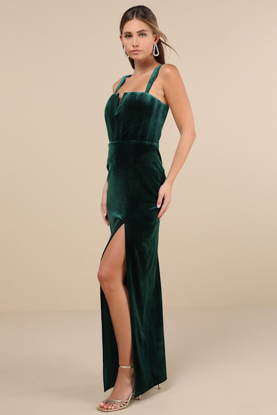 Pristine Luxury Emerald Green Velvet Bustier Maxi Dress