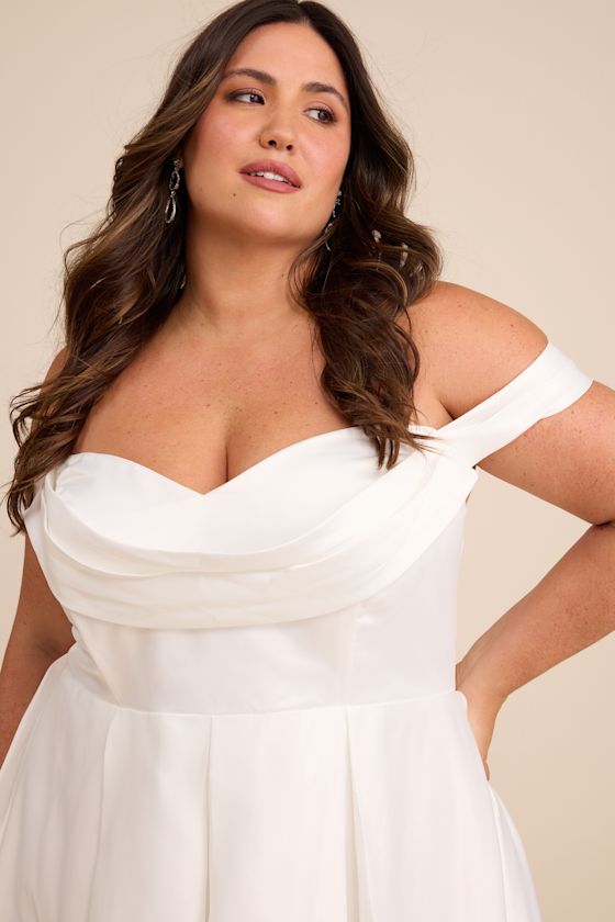 Extraordinary Vow White Off-the-Shoulder Maxi Dress with Pockets