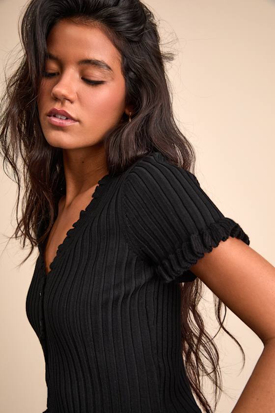 Keighlen Black Ribbed Ruffled Short Sleeve Sweater Top