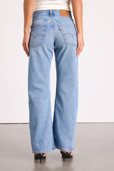 Loose Boot Medium Wash Mid-Rise Jeans