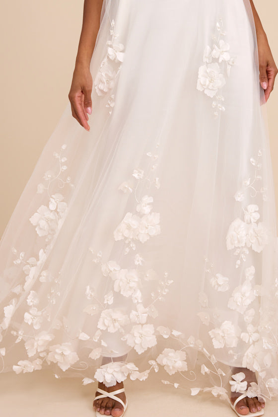 Allie White Floral Applique Shift Maxi Dress